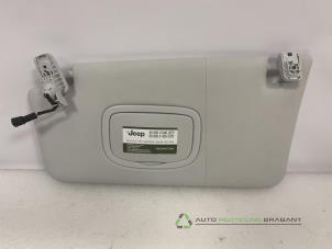 Gebruikte Zonneklep Jeep Renegade Prijs € 50,00 Margeregeling aangeboden door Auto Recycling Brabant