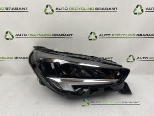 Gebruikte Koplamp rechts Opel Corsa Prijs € 600,00 Margeregeling aangeboden door Auto Recycling Brabant