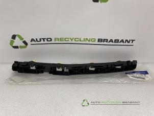 Gebruikte Bumpersteun links-achter Hyundai Tucson Prijs € 75,00 Inclusief btw aangeboden door Auto Recycling Brabant