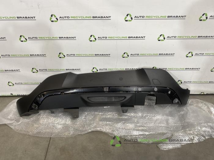 Gebruikte Diffuser achterbumper Opel Mokka Prijs € 180,00 Inclusief btw aangeboden door Auto Recycling Brabant