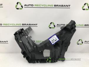 Gebruikte Bumpersteun links-achter Volvo XC40 Prijs € 14,99 Inclusief btw aangeboden door Auto Recycling Brabant