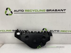 Gebruikte Bumpersteun links-achter Renault Zoe Prijs € 19,99 Inclusief btw aangeboden door Auto Recycling Brabant