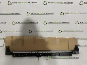 Gebruikte Bumpersteun midden-achter Tesla Model S Prijs € 50,00 Inclusief btw aangeboden door Auto Recycling Brabant