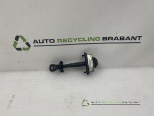 Gebruikte Deurvanger 4Deurs rechts-achter BMW X3 Prijs € 9,99 Inclusief btw aangeboden door Auto Recycling Brabant