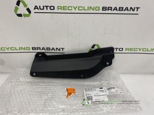 Gebruikte Grille Skoda Kamiq Prijs € 5,00 Inclusief btw aangeboden door Auto Recycling Brabant
