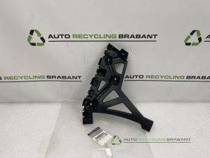 Gebruikte Bumpersteun links-achter Renault Twingo Prijs € 9,99 Inclusief btw aangeboden door Auto Recycling Brabant