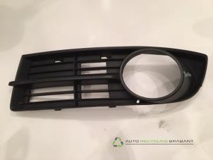 Gebruikte Bumper Rooster Volkswagen Touran Prijs € 125,00 Margeregeling aangeboden door Auto Recycling Brabant