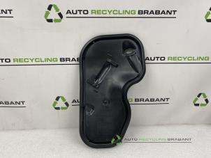 Gebruikte Afdekplaat motor Volkswagen Polo Prijs € 5,00 Margeregeling aangeboden door Auto Recycling Brabant