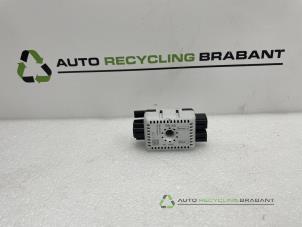 Gebruikte Radio condensator Volkswagen Golf Prijs € 25,00 Margeregeling aangeboden door Auto Recycling Brabant