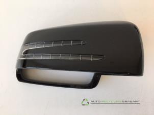 Gebruikte Spiegelkap rechts Mercedes B-Klasse Prijs € 49,00 Margeregeling aangeboden door Auto Recycling Brabant