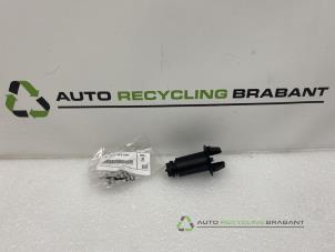 Gebruikte Motorkap Mini Clubman Prijs € 6,99 Inclusief btw aangeboden door Auto Recycling Brabant