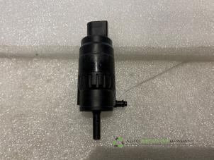 Gebruikte Ruitensproeier voor Volkswagen Crafter (SY) Prijs € 12,50 Margeregeling aangeboden door Auto Recycling Brabant