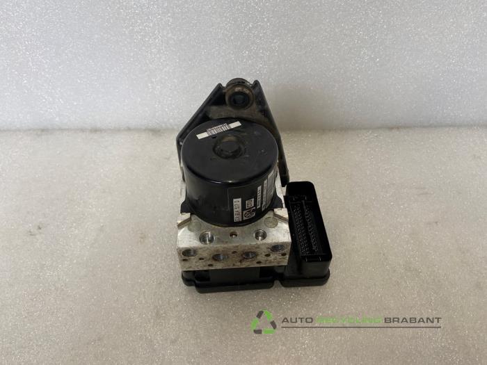 Gebruikte ABS Pomp Volkswagen Beetle (16AB) Prijs € 240,00 Margeregeling aangeboden door Auto Recycling Brabant