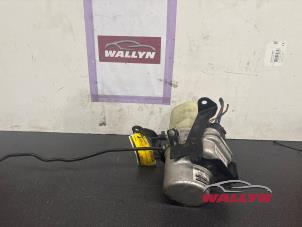 Gebruikte Pomp Servo Volkswagen Polo V (6R) 1.6 TDI 16V 75 Prijs € 60,50 Inclusief btw aangeboden door Wallyn COMMV