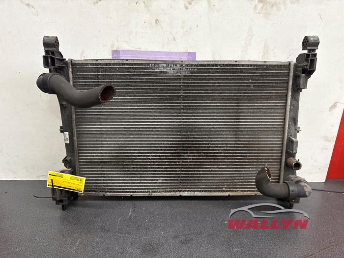 Gebruikte Radiateur Opel Corsa D 1.3 CDTi 16V ecoFLEX Prijs € 48,40 Inclusief btw aangeboden door Wallyn COMMV