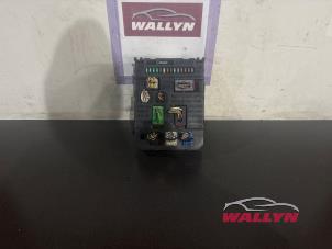 Gebruikte Bodycontrol Module Peugeot 207/207+ (WA/WC/WM) 1.4 Prijs € 72,60 Inclusief btw aangeboden door Wallyn COMMV