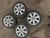 Sportvelgenset + banden van een Volkswagen Polo V (6R), 2009 / 2017 1.4 16V, Hatchback, Benzine, 1.390cc, 63kW (86pk), FWD, CGGB; CDDA; CLPA, 2009-03 / 2014-05 2011