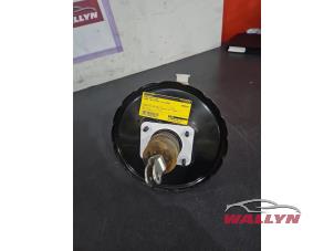 Gebruikte Rembol Ssang Yong Rodius 2.2 SV 220 e-XDi 16V 2WD Prijs € 30,25 Inclusief btw aangeboden door Wallyn COMMV