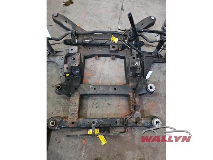 Gebruikte Subframe Ssang Yong Rodius 2.2 SV 220 e-XDi 16V 2WD Prijs € 181,50 Inclusief btw aangeboden door Wallyn COMMV