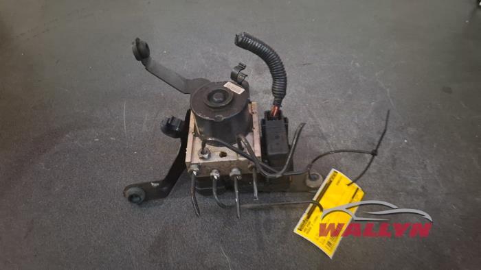 Gebruikte ABS Pomp Mazda 2 (NB/NC/ND/NE) 1.25 16V Prijs € 75,02 Inclusief btw aangeboden door Wallyn COMMV