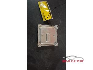 Gebruikte Module LED koplamp Renault Megane IV Estate (RFBK) 1.5 Energy dCi 110 Prijs € 35,01 Inclusief btw aangeboden door Wallyn COMMV