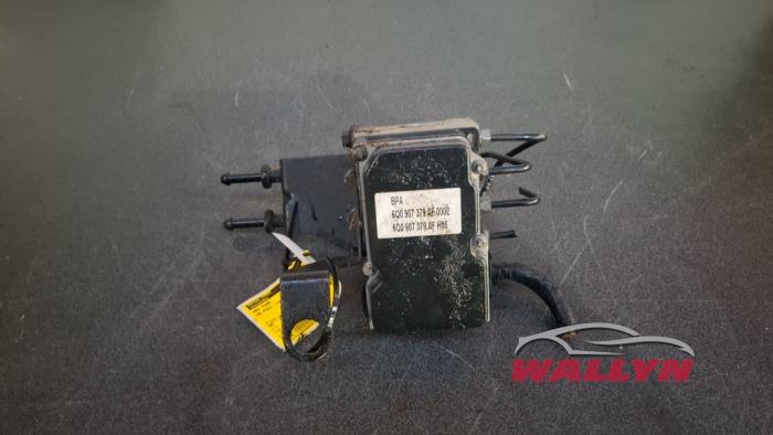 Gebruikte ABS Pomp Volkswagen Polo IV (9N1/2/3) 1.2 Prijs € 30,25 Inclusief btw aangeboden door Wallyn COMMV