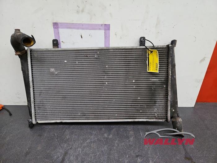Gebruikte Radiateur Volvo V40 (VW) 1.9 D Prijs € 24,20 Inclusief btw aangeboden door Wallyn COMMV