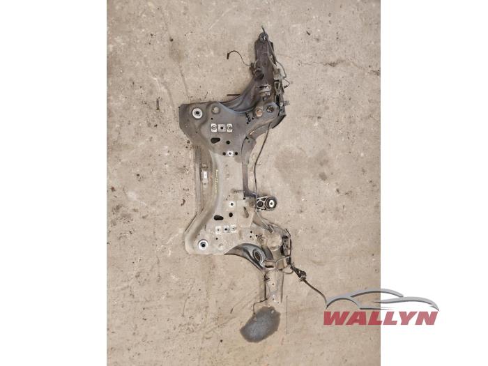 Gebruikte Subframe Renault Espace (JK) 2.0 dCi 16V 130 FAP Prijs € 54,45 Inclusief btw aangeboden door Wallyn COMMV