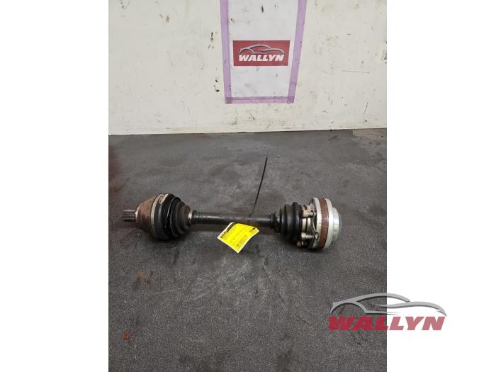 Gebruikte Steekas links-voor Audi A3 Sportback (8VA/8VF) Prijs € 36,30 Inclusief btw aangeboden door Wallyn COMMV