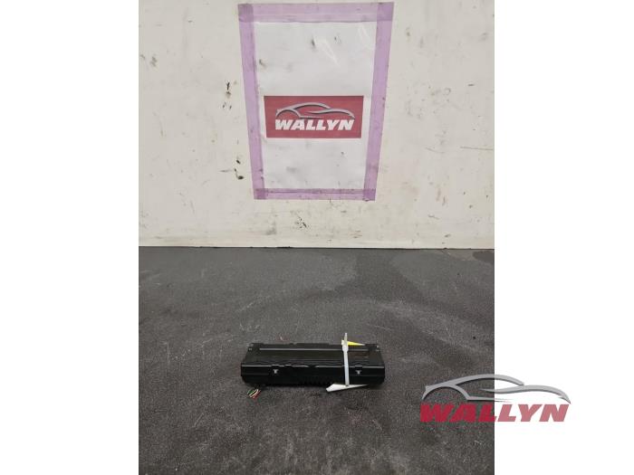 Gebruikte Display Interieur Opel Insignia 2.0 CDTI 16V 130 Ecotec Prijs op aanvraag aangeboden door Wallyn COMMV