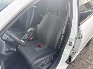 Gebruikte Bekleding Set (compleet) Renault Megane III Grandtour (KZ) 1.4 16V TCe 130 Prijs € 245,00 Margeregeling aangeboden door BGB Motorenrevisie & Autoparts