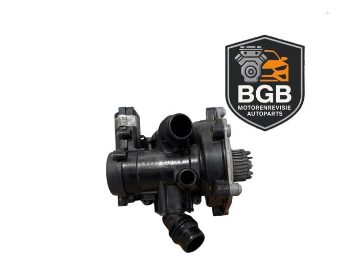 Gebruikte Waterpomp Volkswagen Golf VIII (CD1) 2.0 TSI R 16V 4Motion Prijs € 225,00 Margeregeling aangeboden door BGB Motorenrevisie & Autoparts