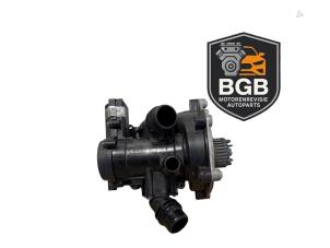 Gebruikte Waterpomp Volkswagen Golf VIII (CD1) 2.0 TSI R 16V 4Motion Prijs € 225,00 Margeregeling aangeboden door BGB Motorenrevisie & Autoparts