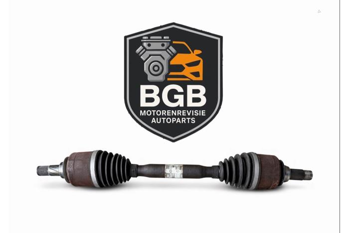 Gebruikte Aandrijfas links-voor Renault Captur I (2R) 1.2 TCE 16V EDC Prijs € 75,00 Margeregeling aangeboden door BGB Motorenrevisie & Autoparts