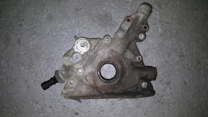 Gebruikte Oliepomp Opel Astra Prijs € 48,40 Inclusief btw aangeboden door AKAS Automaterialen