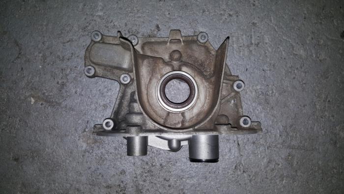 Gebruikte Oliepomp Opel Insignia Prijs € 60,50 Inclusief btw aangeboden door AKAS Automaterialen