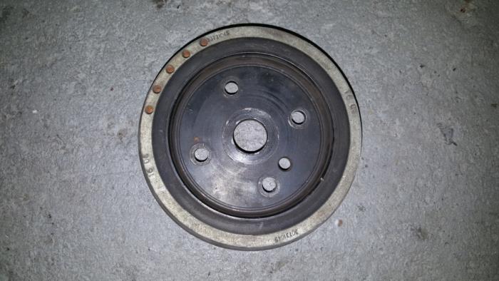 Gebruikte Poelie Krukas Volvo C70 Prijs € 48,40 Inclusief btw aangeboden door AKAS Automaterialen