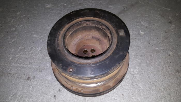 Gebruikte Krukas Poelie BMW 5-Serie Prijs € 60,50 Inclusief btw aangeboden door AKAS Automaterialen