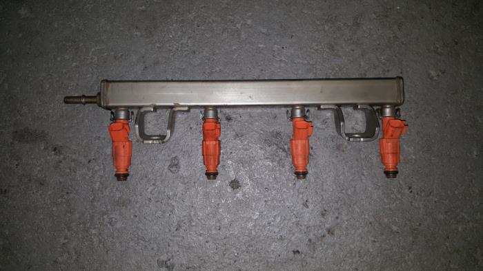 Gebruikte Common rail (Injectie) Ford C-Max Prijs € 90,75 Inclusief btw aangeboden door AKAS Automaterialen
