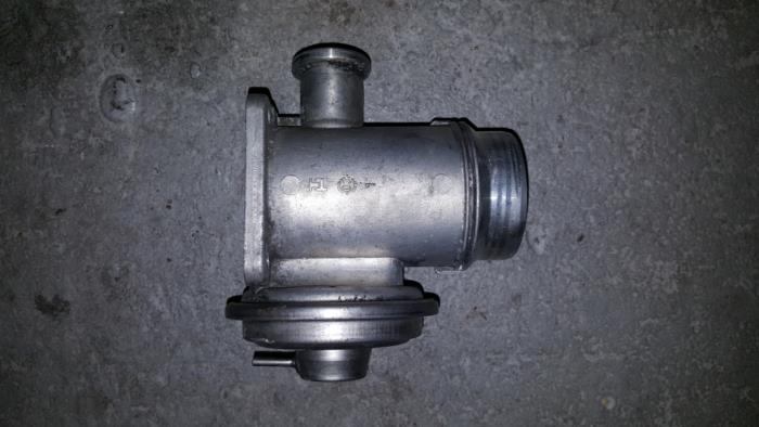Gebruikte EGR Klep BMW 3-Serie Prijs € 36,30 Inclusief btw aangeboden door AKAS Automaterialen