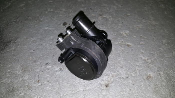 Gebruikte Waterpomp Volkswagen Caddy Prijs € 60,50 Inclusief btw aangeboden door AKAS Automaterialen