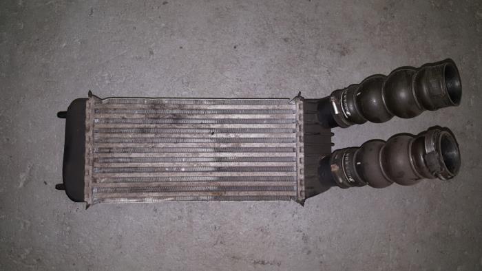 Gebruikte Intercooler Citroen Jumpy Prijs € 36,30 Inclusief btw aangeboden door AKAS Automaterialen
