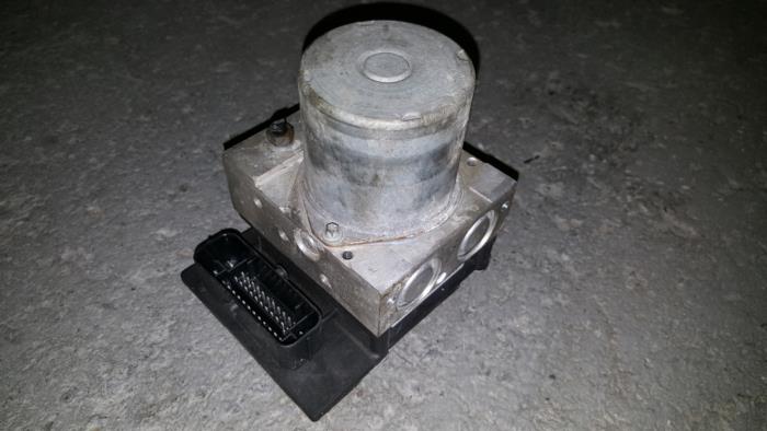 Gebruikte ABS Pomp Audi A3 Prijs € 60,50 Inclusief btw aangeboden door AKAS Automaterialen