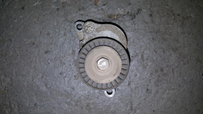 Gebruikte Spanner multiriem Renault Master Prijs € 48,40 Inclusief btw aangeboden door AKAS Automaterialen