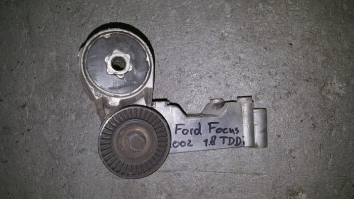 Gebruikte Spanner multiriem Ford Focus Prijs € 24,20 Inclusief btw aangeboden door AKAS Automaterialen