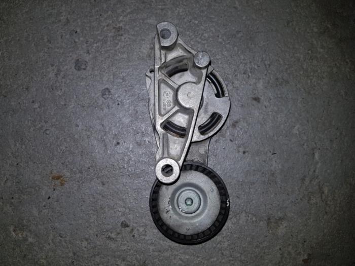 Gebruikte Spanner multiriem Volkswagen Caddy Prijs € 36,30 Inclusief btw aangeboden door AKAS Automaterialen