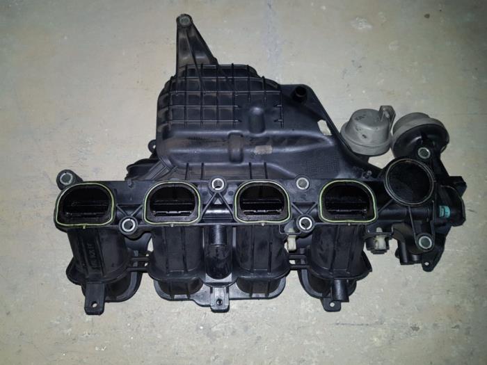 Gebruikte Spruitstuk Inlaat Ford Focus Prijs € 90,75 Inclusief btw aangeboden door AKAS Automaterialen