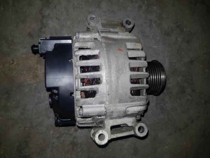 Gebruikte Dynamo Audi A5 Prijs € 36,30 Inclusief btw aangeboden door AKAS Automaterialen