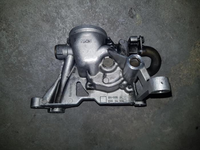 Gebruikte Oliepomp Audi A4 Prijs € 48,40 Inclusief btw aangeboden door AKAS Automaterialen