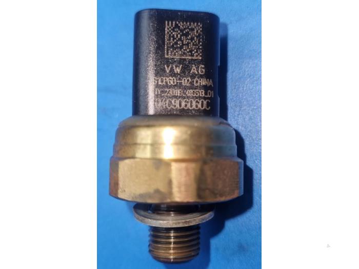 Gebruikte Oliedruk sensor Volkswagen Golf Prijs € 18,15 Inclusief btw aangeboden door AKAS Automaterialen